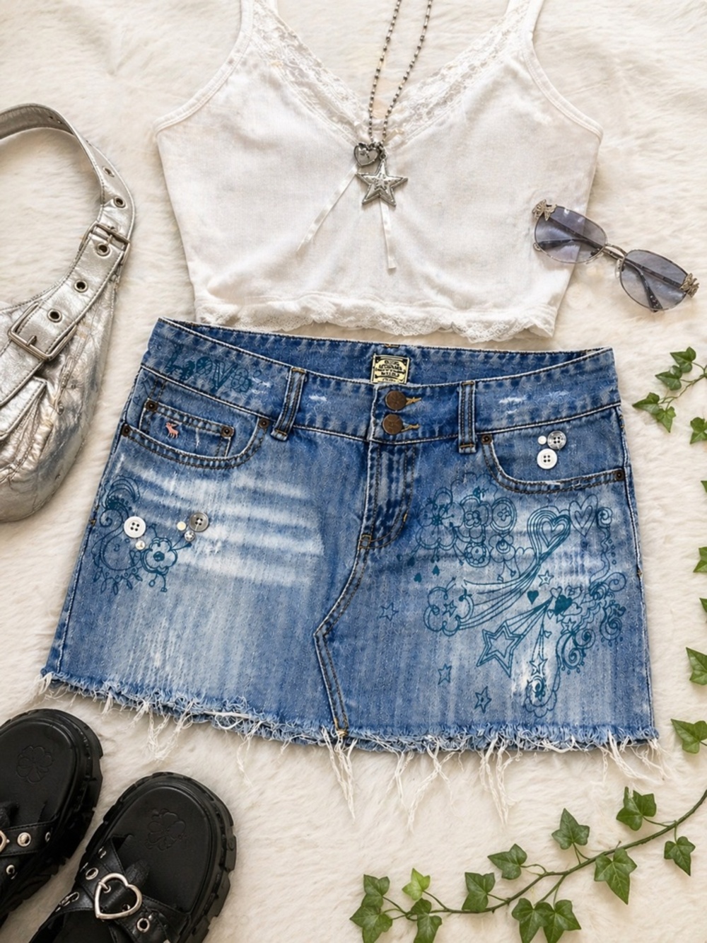 Y2K Denim Mini Skirt Size 4 Floral Star Print Fairy Grunge Distressed